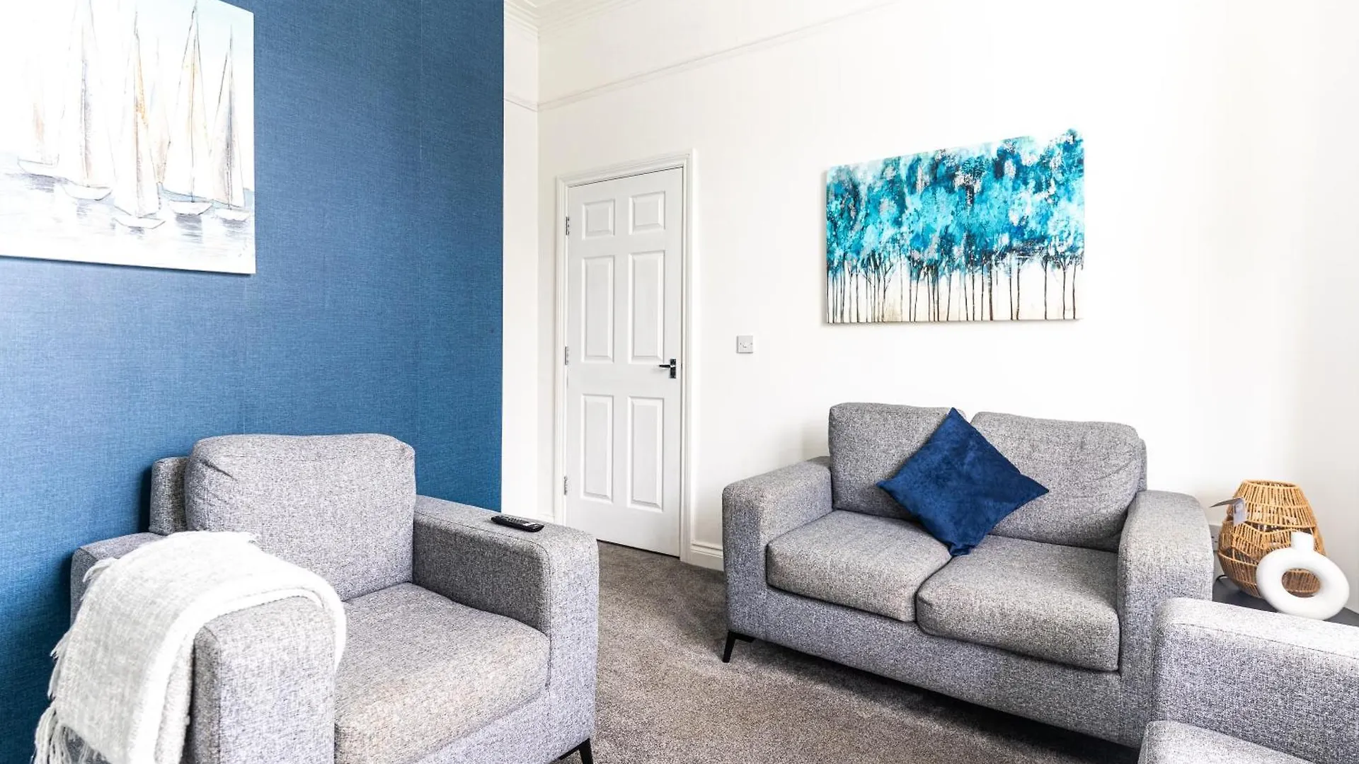 Teesside House - Sleeps Up To 10 Apartment Redcar